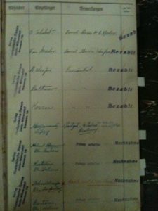 Eine Seite aus dem Heft mit den Koranverkäufen im Archiv der Wilmersdorfer Moschee